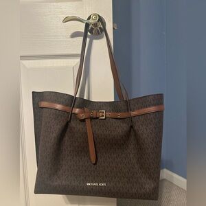 Michael Kors Brown Leather Shoulder Bag